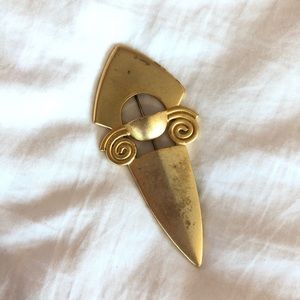 {Vintage} Gold Brooch